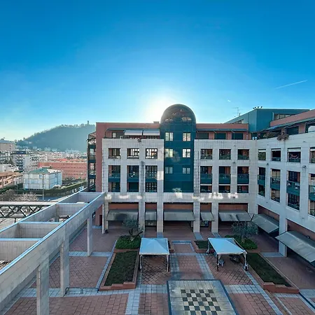 Bilocale Con Terrazzo E Box Auto Su Richiesta * Комо