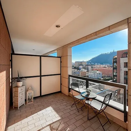 Bilocale Con Terrazzo E Box Auto Su Richiesta Комо