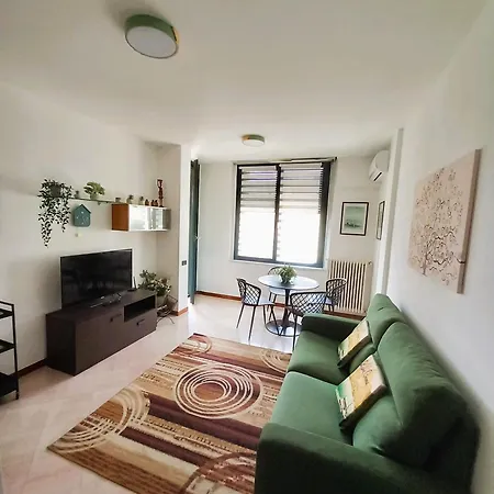Διαμέρισμα Bilocale Con Terrazzo E Box Auto Su Richiesta