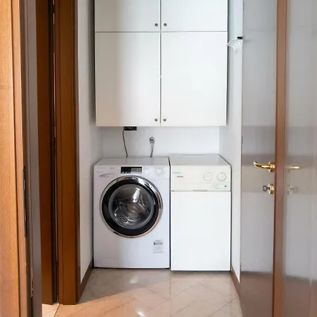 Apartment Bilocale Con Terrazzo E Box Auto Su Richiesta